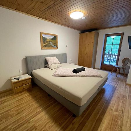 Upcycling Appartement Fischl - Nachhaltig Und Kreativ Wohnen Fuer Gross Und Klein Jenbach Eksteriør bilde